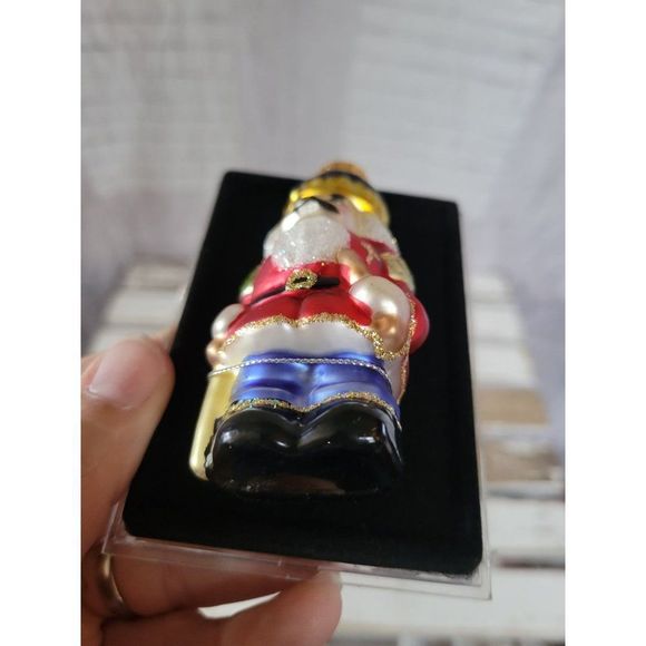 Red glass soldier guard ornament access holiday tree - Picture 5 of 6